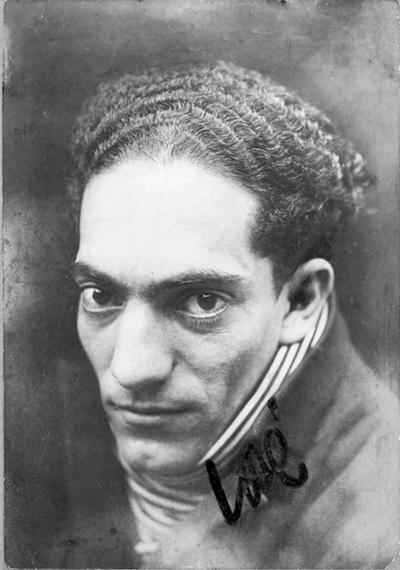 1918.